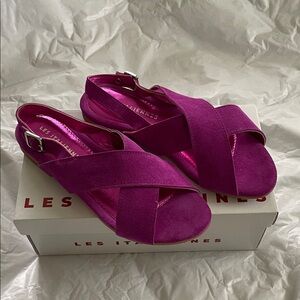 Les Italiennes Leather Cross-Strap Sandals in Fuchsia Size-39 EU NWT